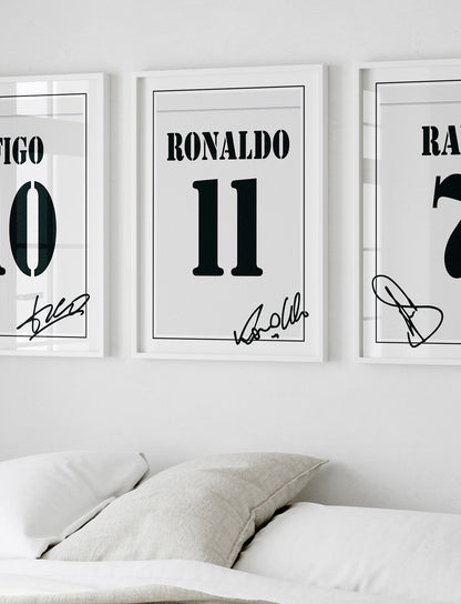 Ronaldo Nazário 01/02 Real Madrid Classic Home Shirt Poster