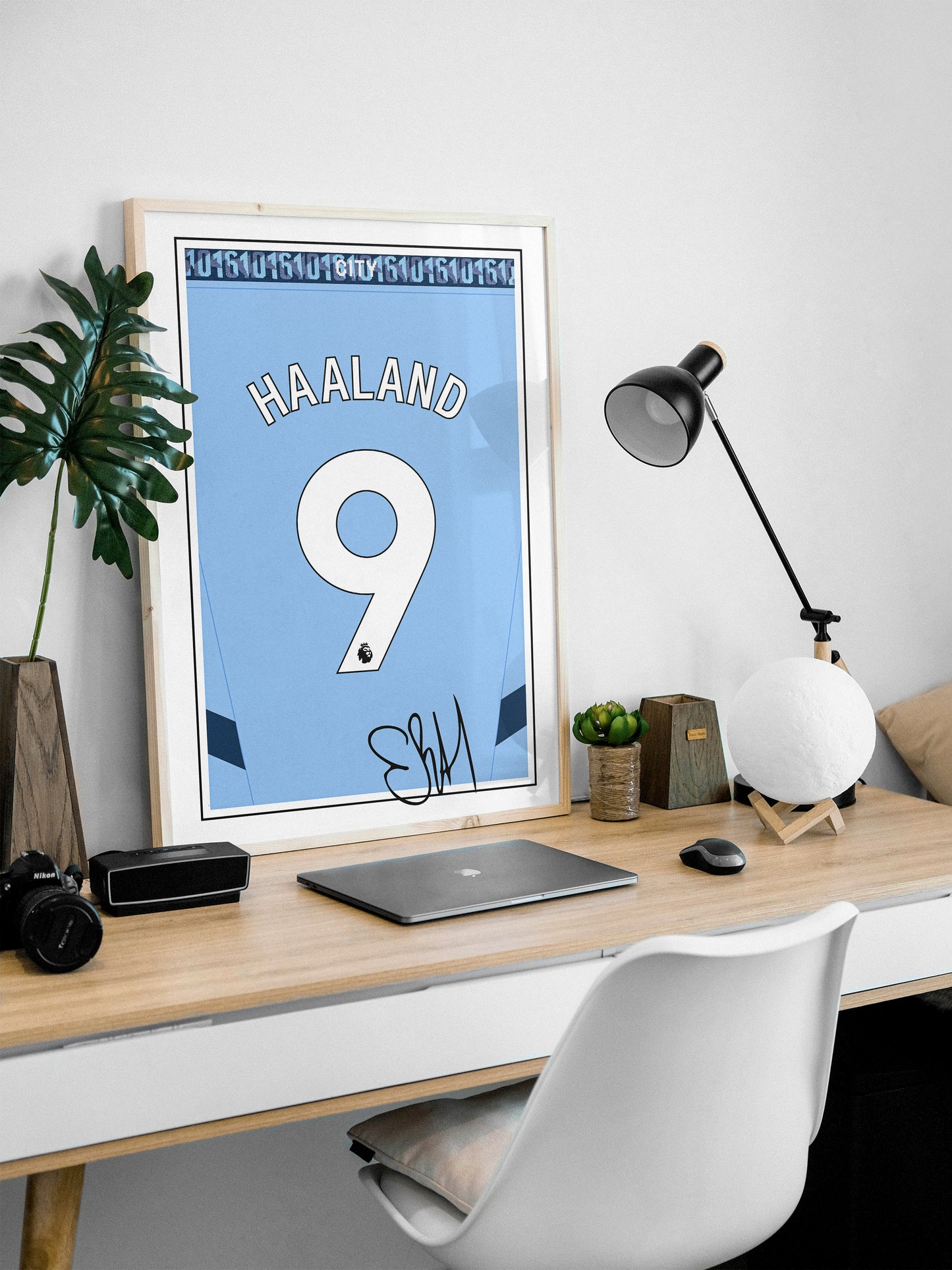 Erling Haaland 24/25 Man City Home Shirt Poster