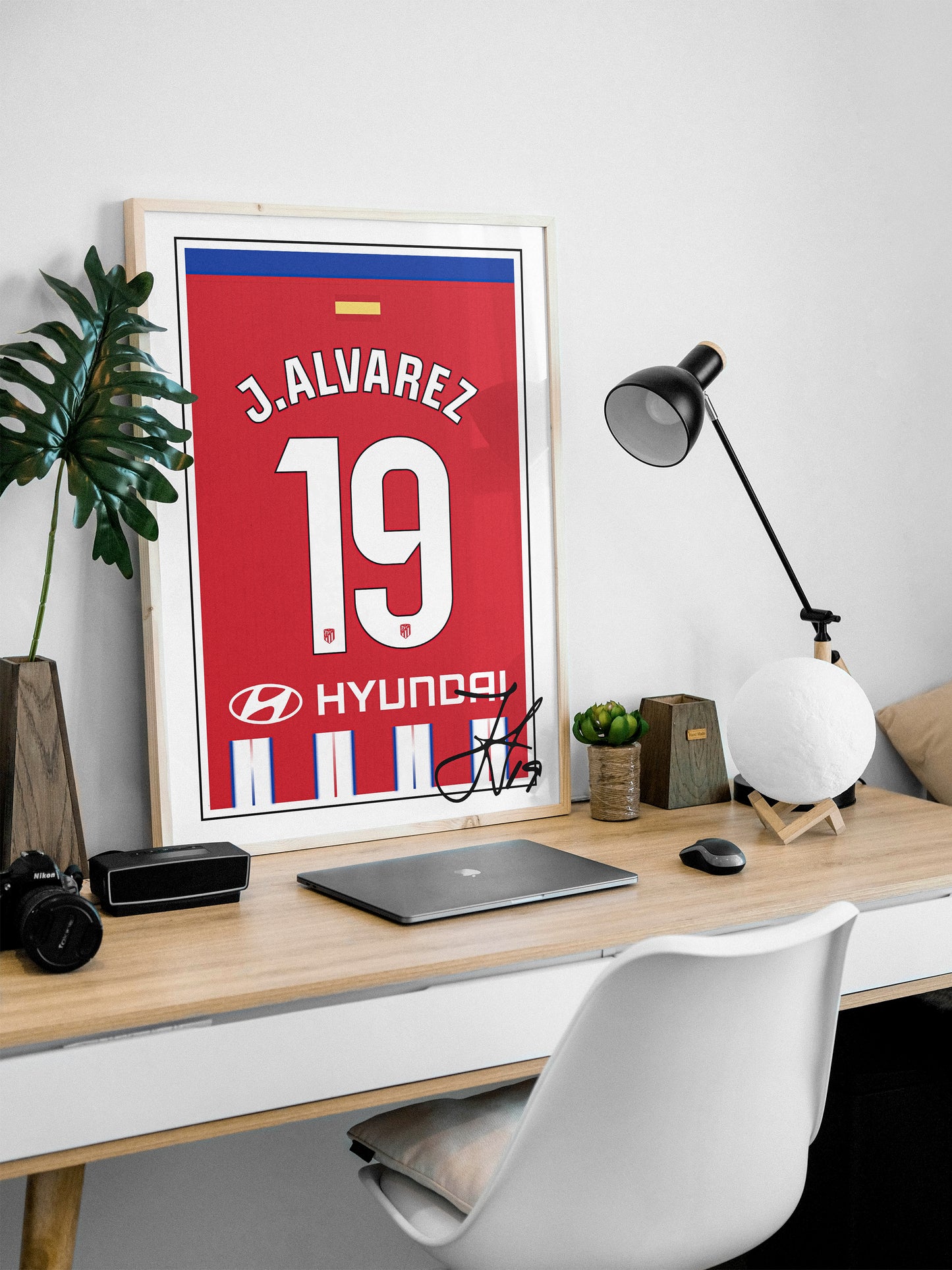 Julian Alvarez 24/25 Athletico Madrid Home Shirt Poster