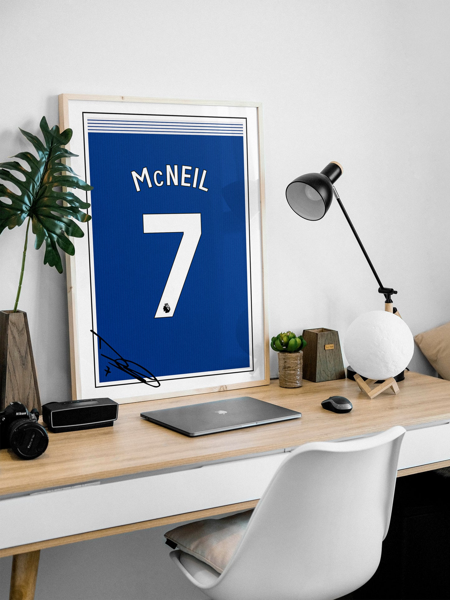 Dwight McNeil 24/25 Everton Home Shirt Poster