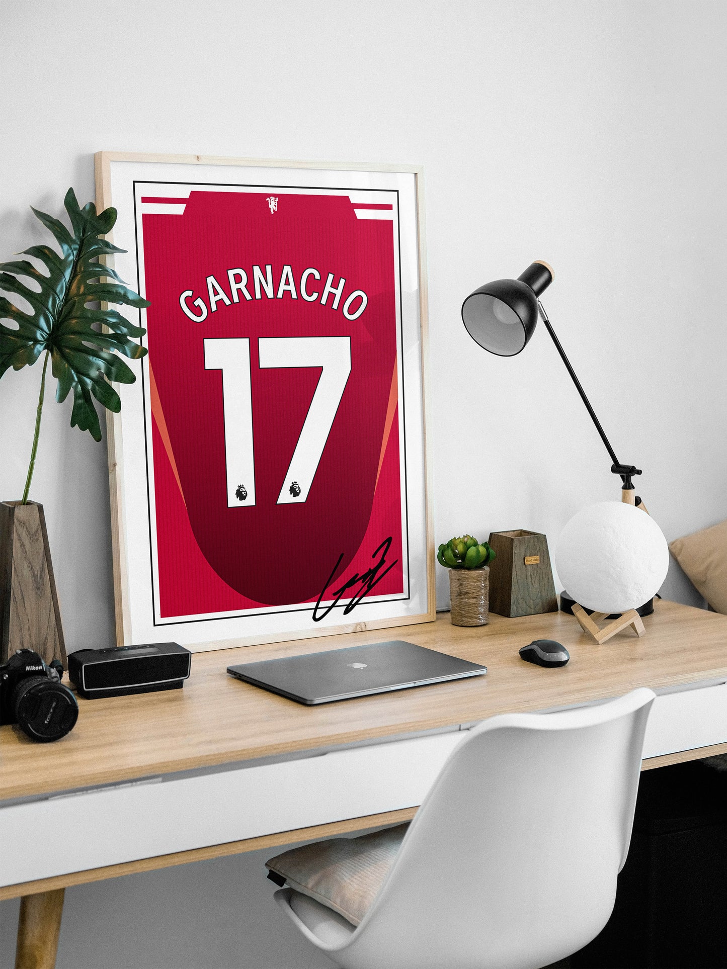 Alejandro Garnacho 24/25 Man Utd Home Shirt Poster